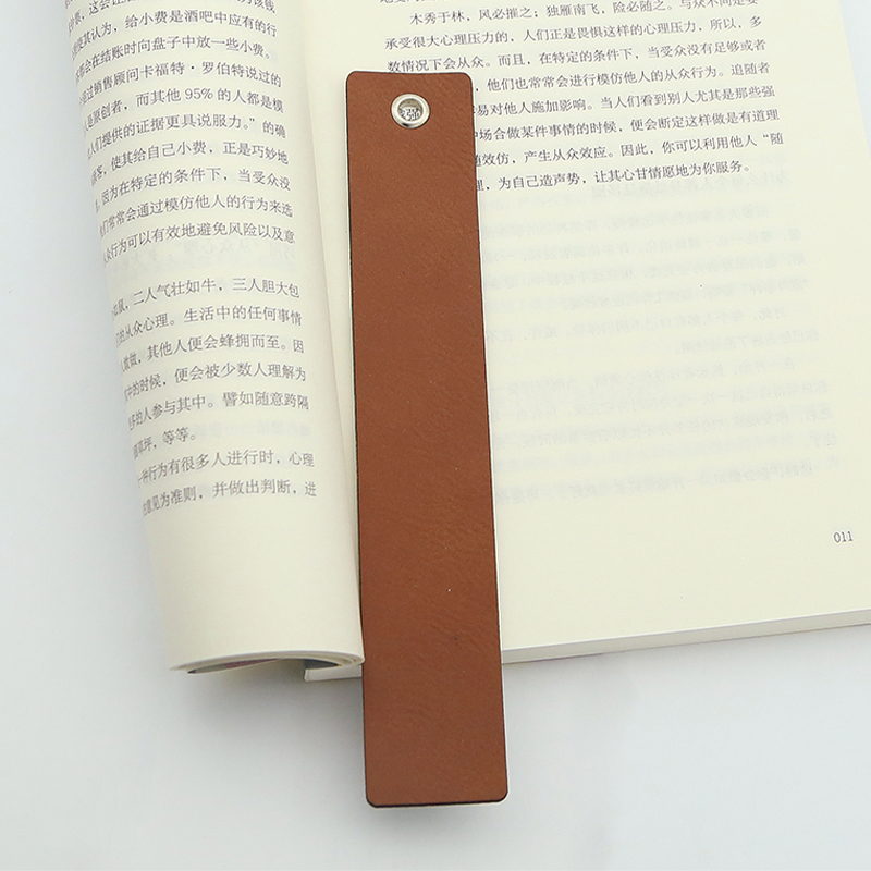 ที่คั่นหนังสือรูปทรงยาวหนังเทียมแบบเลเซอร์ได้