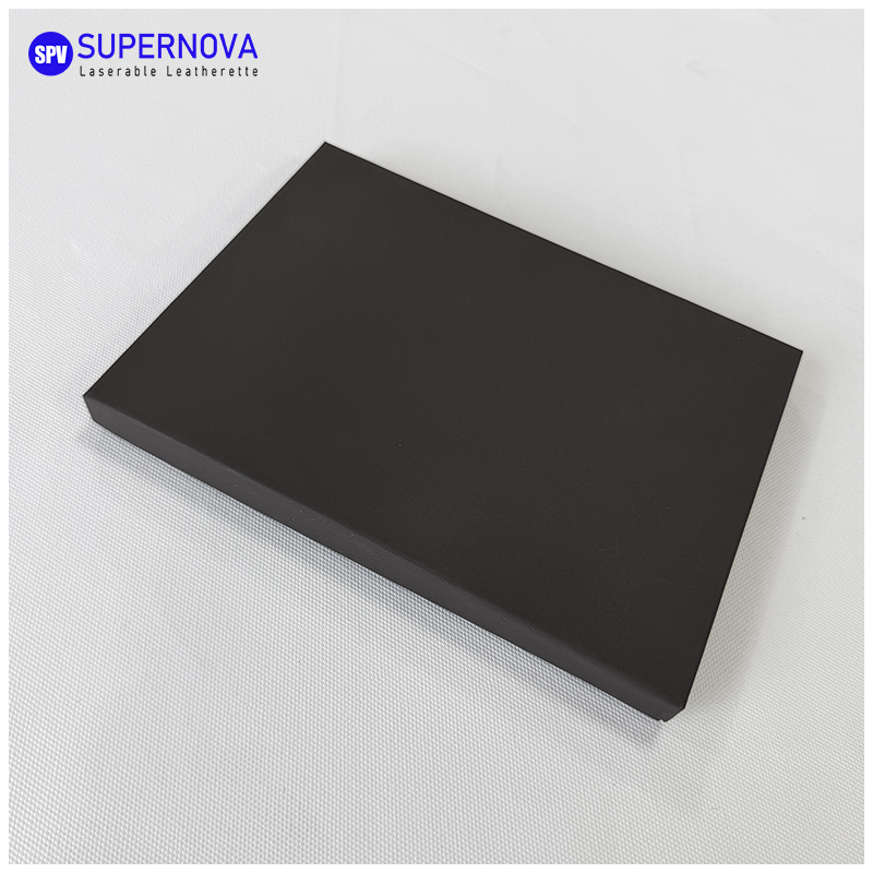 กล่องของขวัญกระดาษคราฟท์สีทองแกะสลักด้วยเลเซอร์