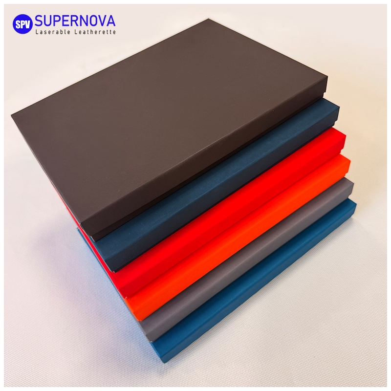 กล่องของขวัญกระดาษคราฟท์สีทองแกะสลักด้วยเลเซอร์