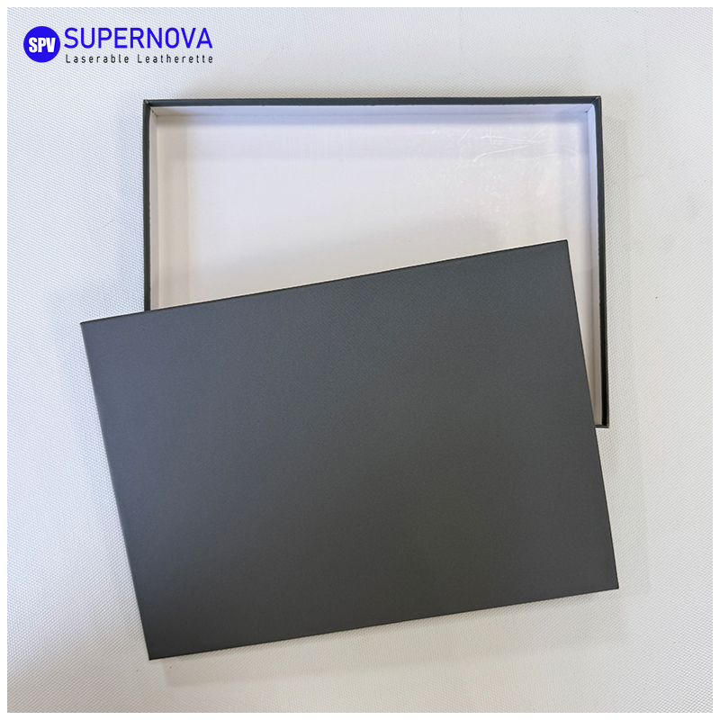 กล่องของขวัญกระดาษคราฟท์สีทองแกะสลักด้วยเลเซอร์