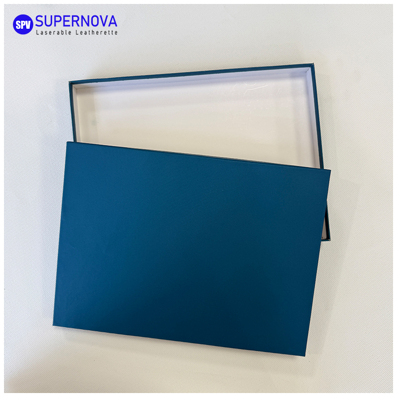 กล่องของขวัญกระดาษคราฟท์สีทองแกะสลักด้วยเลเซอร์