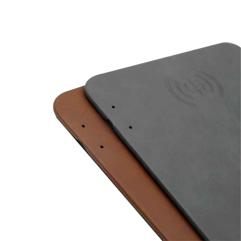 แผ่นรองชาร์จโทรศัพท์หนังเทียม Laserable